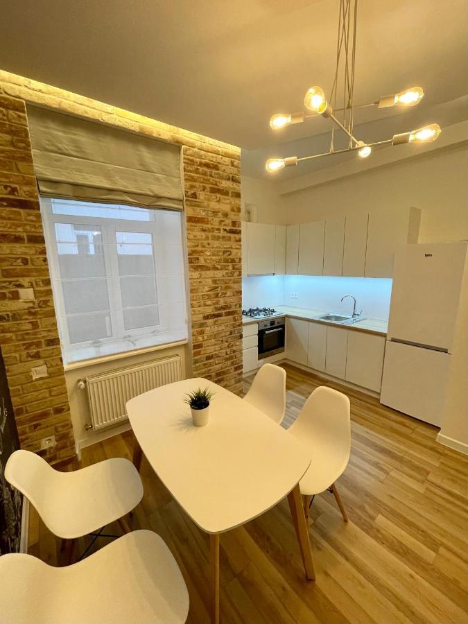 Apartment Centre Inn 切尔诺夫策 外观 照片